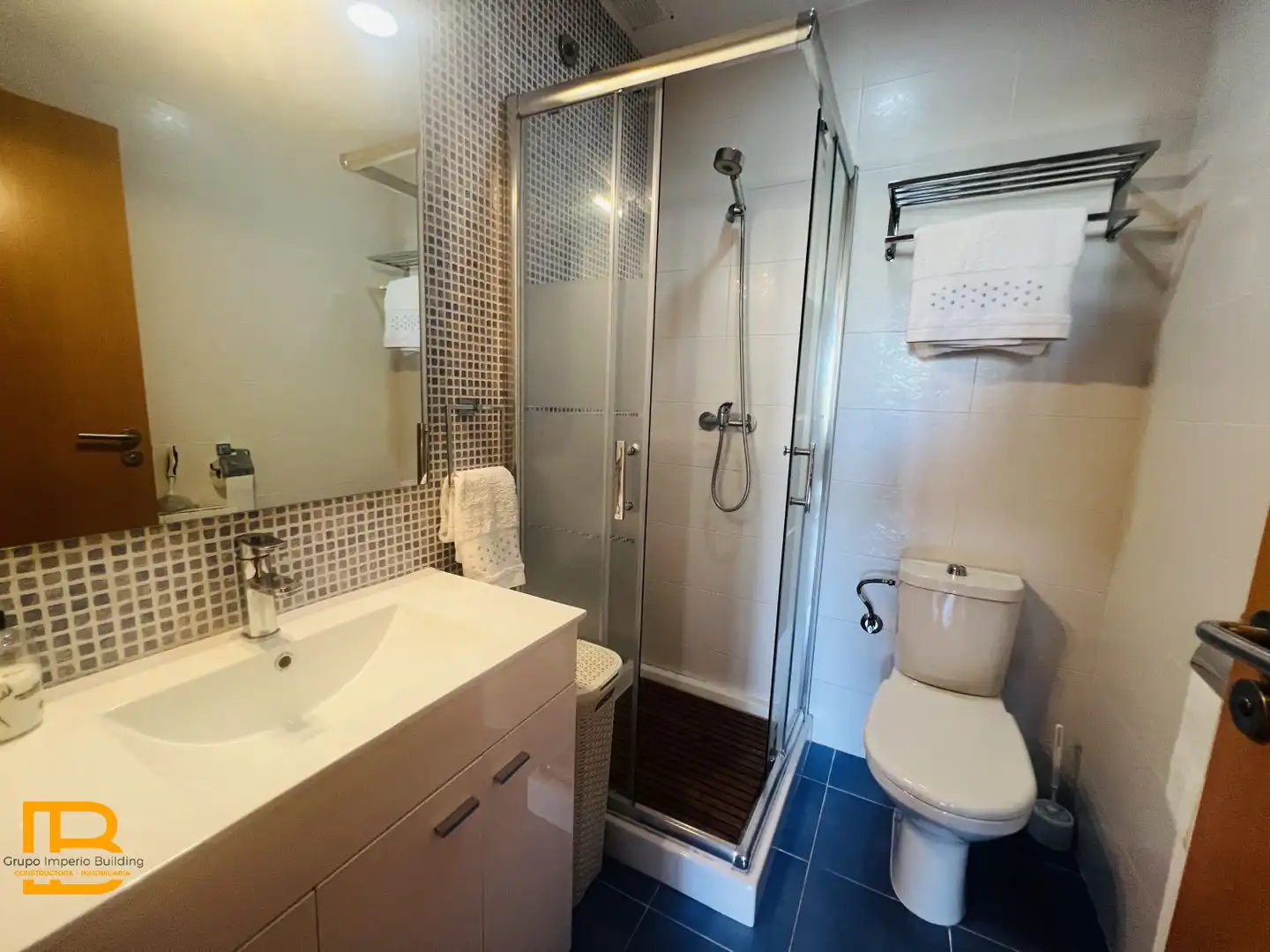 Baño de Piso en venta en Villarcayo de Merindad de Castilla la Vieja con Calefacción, Parquet y Terraza