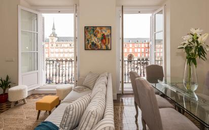 Sala d'estar de Apartament en venda en  Madrid Capital amb Aire condicionat, Calefacció i Terrassa