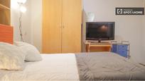 Bedroom of Flat to rent in  Madrid Capital  with Air Conditioner and Balcony