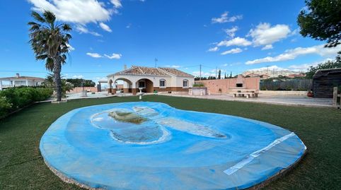 Chalet en venta en Albatera, 3 dormitorios.
