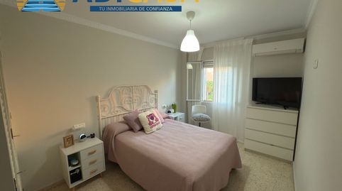 Foto 2 de Piso en venta en Calle Pintor Fernando Vela, Camposoto - Gallineras, San Fernando