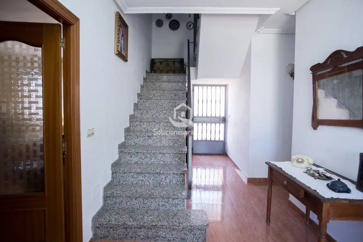 Villa con terrazza in vendita a Fuerte del Rey, imagen 7