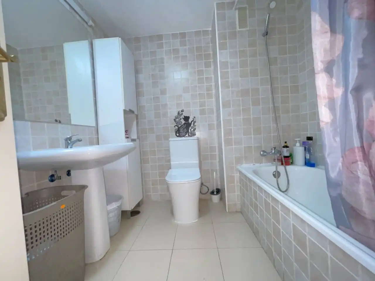 Baño de Piso en venta en Marbella con Aire acondicionado, Calefacción y Terraza