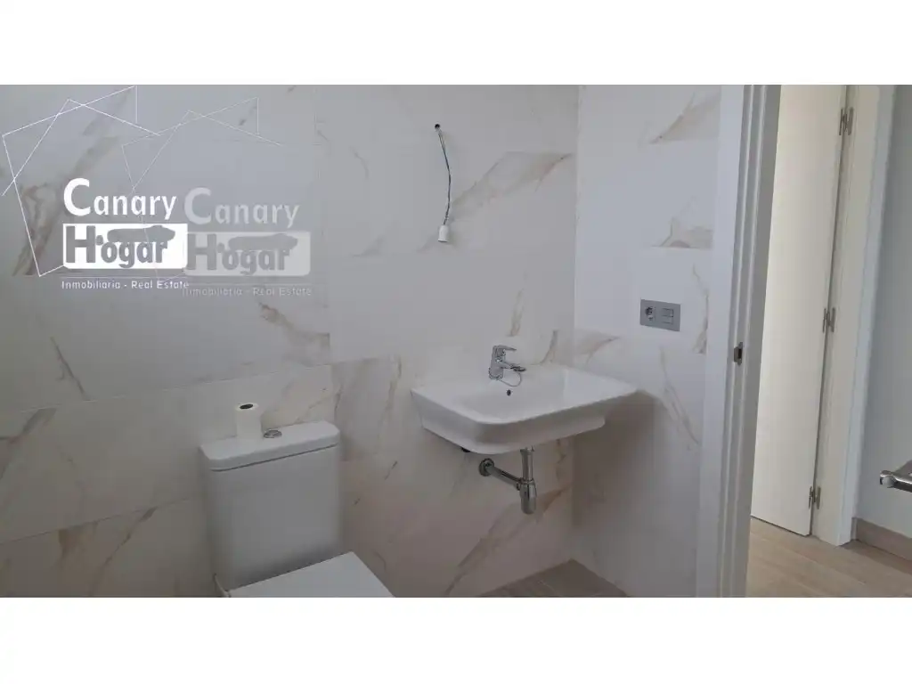 Badezimmer von Dachboden zum Verkauf in Granadilla de Abona mit Klimaanlage, Heizung und Gemeinschaftspool