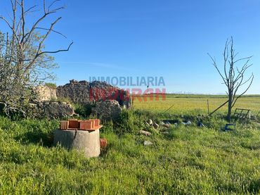 Casa rústica en venda a Calle Corchuelo