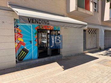 Locale commerciale in vendita a Avinguda de les Corts Valencianes
