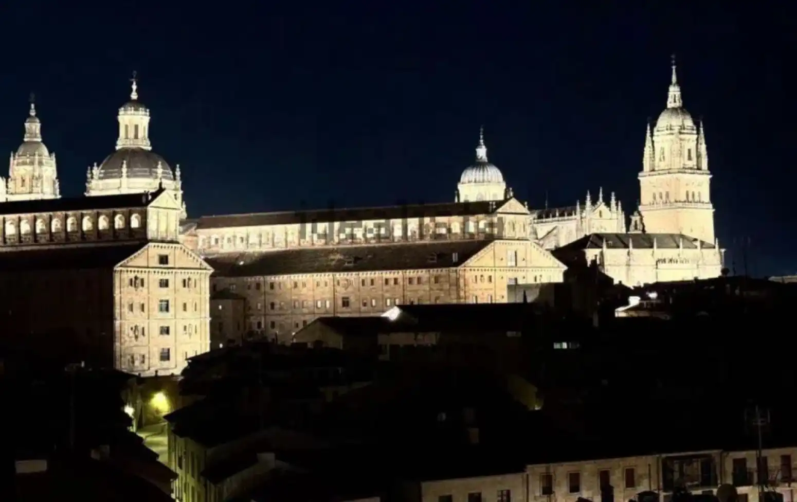 Vista exterior de Piso de alquiler en Salamanca con Aire acondicionado, Calefacción y Terraza