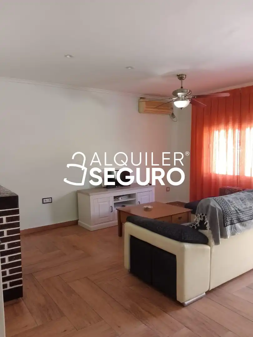 Casa o chalet de alquiler en Violetas, Cobatillas