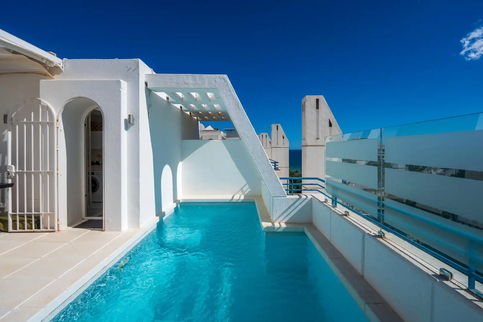 Piscina de Àtic en venda en Marbella amb Aire condicionat, Terrassa i Piscina