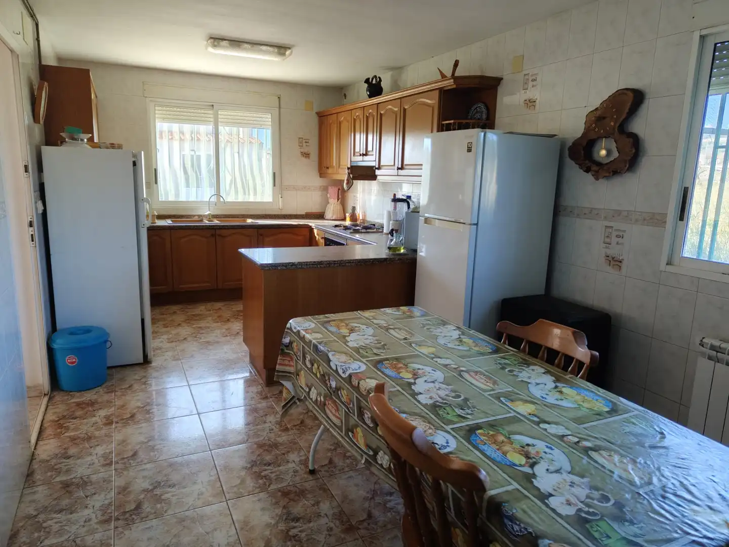 Cuina de Casa o xalet en venda en Atzeneta del Maestrat amb Calefacció, Jardí privat i Terrassa