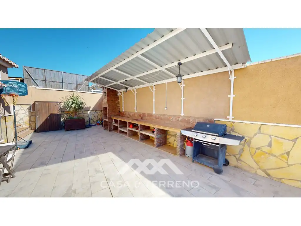 Terrassa de Casa o xalet en venda en Vélez-Málaga amb Aire condicionat, Jardí privat i Terrassa
