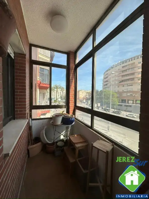 Vista exterior de Pis en venda en Jerez de la Frontera amb Aire condicionat i Terrassa