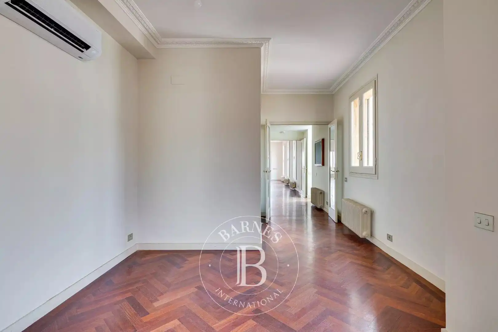 Wohnung zur Miete in Barcelona mit Klimaanlage, Heizung und Terrasse