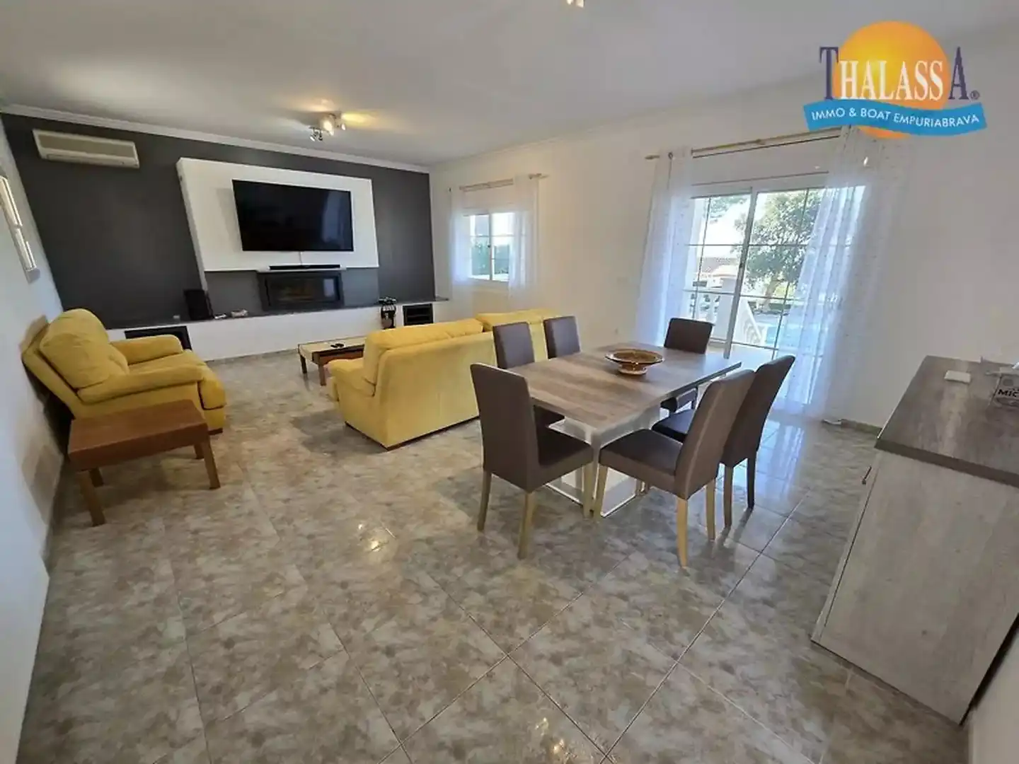 Comedor de Casa o chalet en venta en Pau con Aire acondicionado, Calefacción y Jardín privado