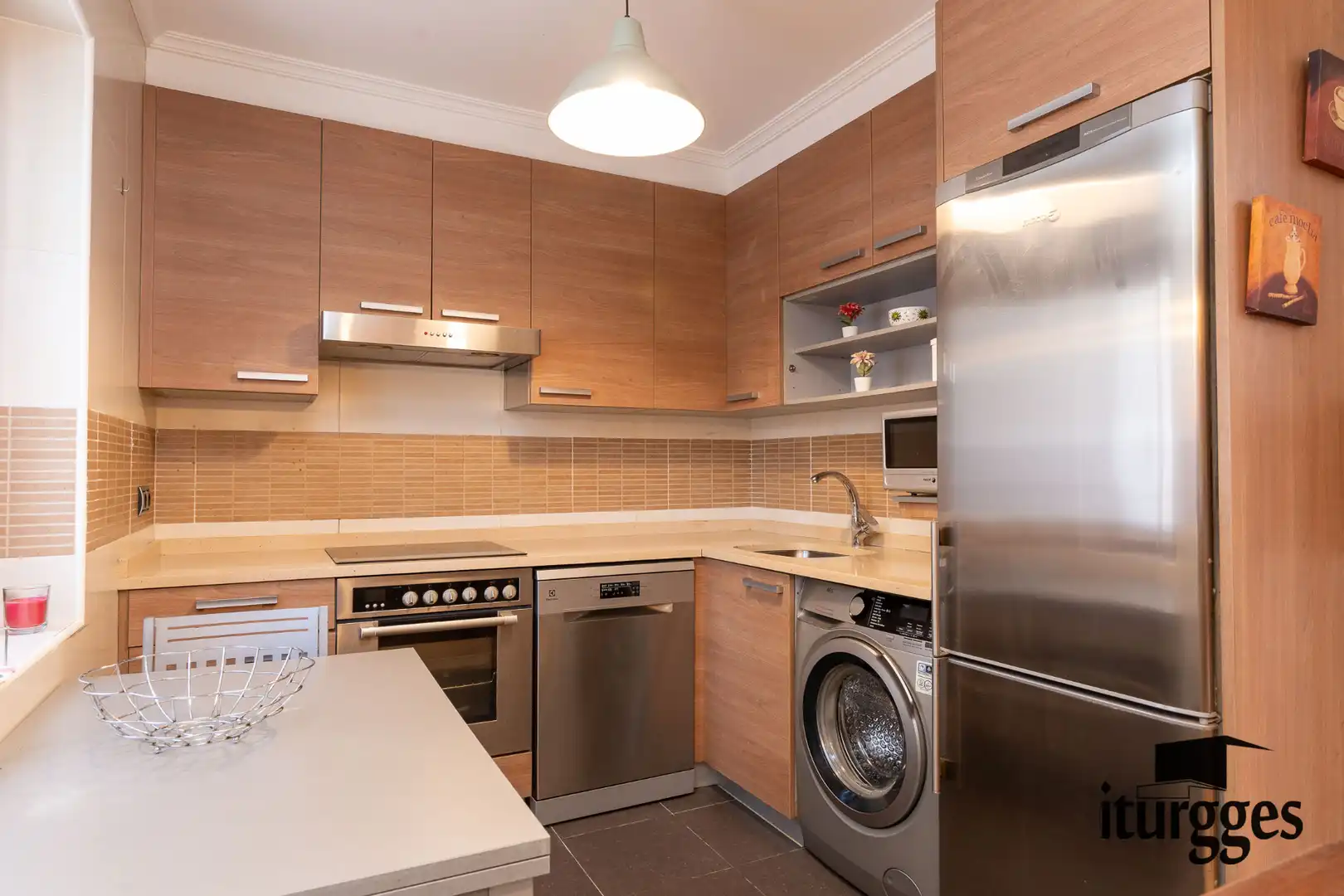 Cocina de Casa adosada en venta en Gernika-Lumo con Jardín privado, Amueblado y Horno
