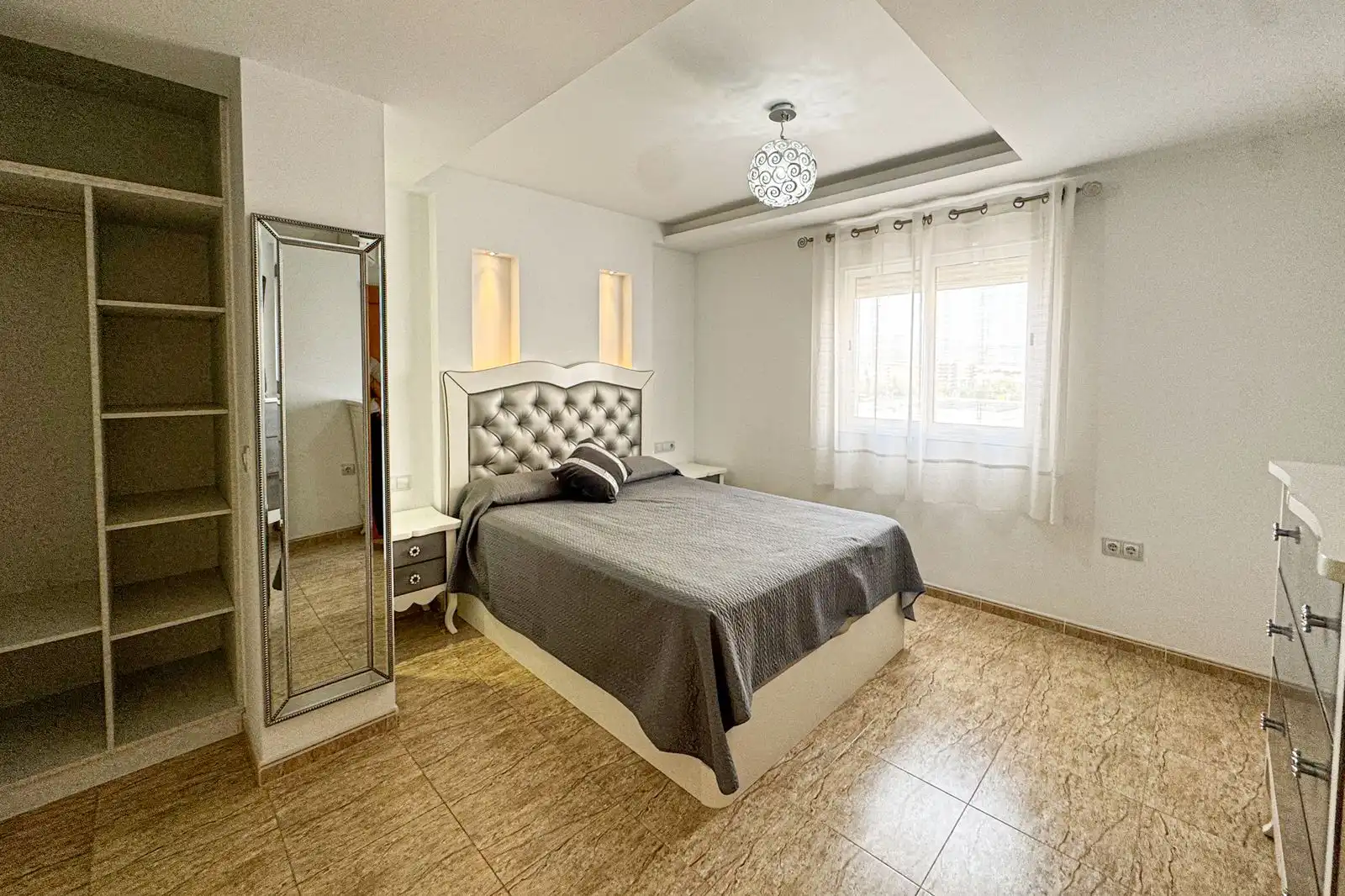 Bedroom of Flat for sale in Vícar