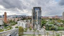 Exterior view of Flat for sale in  Barcelona Capital  with Air Conditioner and Terrace