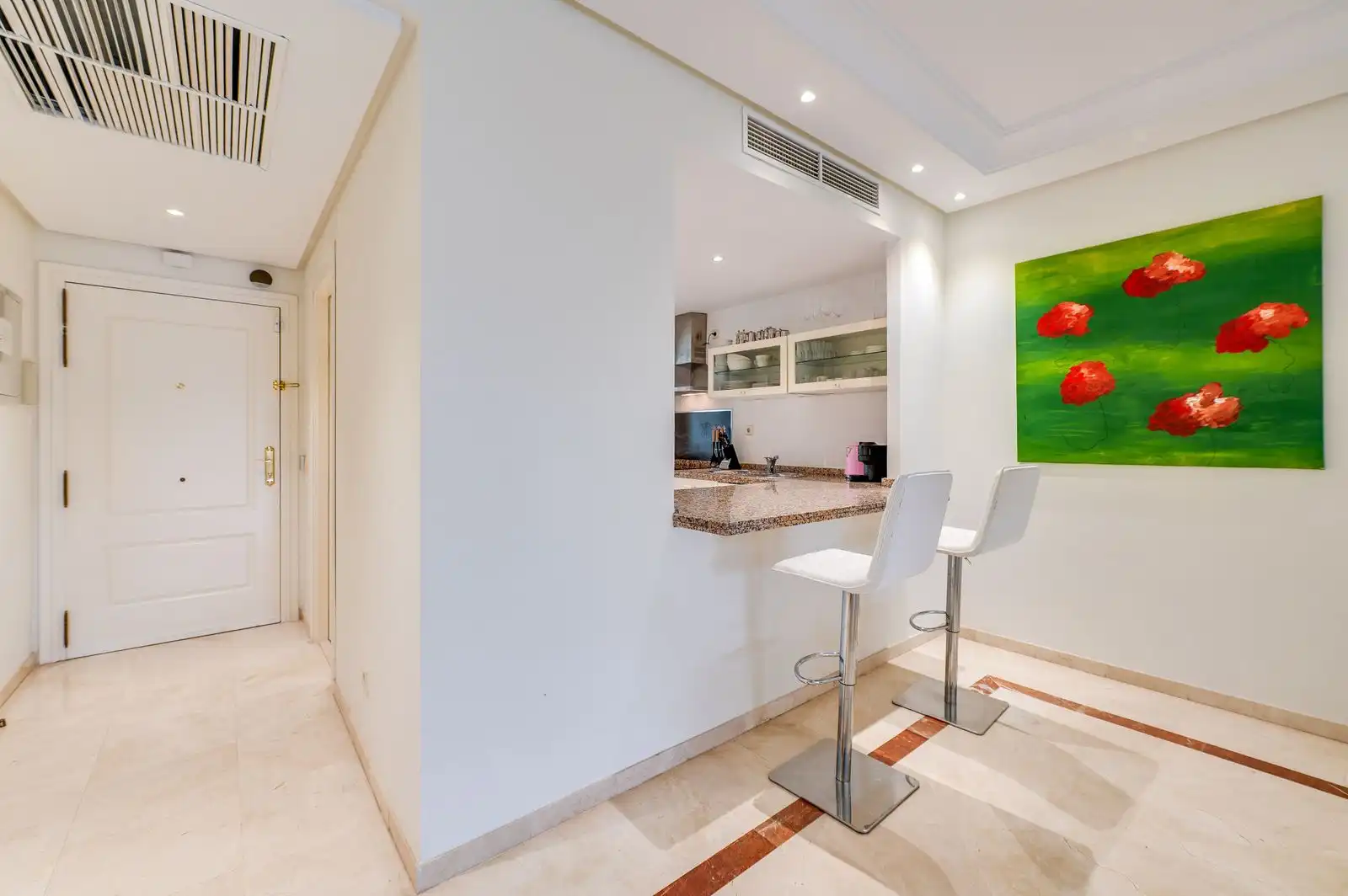 Kitchen of Duplexes for rent in Marbella  with Air Conditioner, Furnished and TV