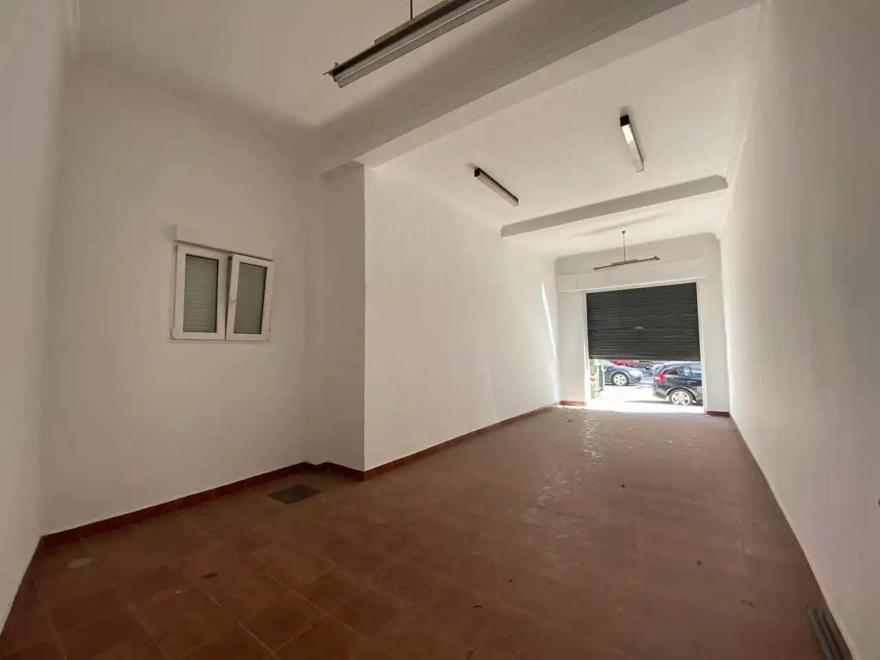Local comercial en venda a Calle Lancia 18 Izq 24004 Leon