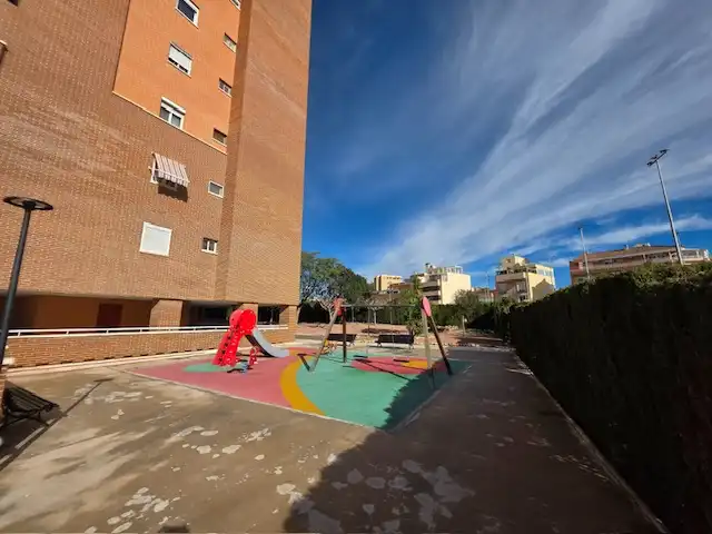 Vista exterior de Pis en venda en Alicante / Alacant amb Aire condicionat, Calefacció i Traster