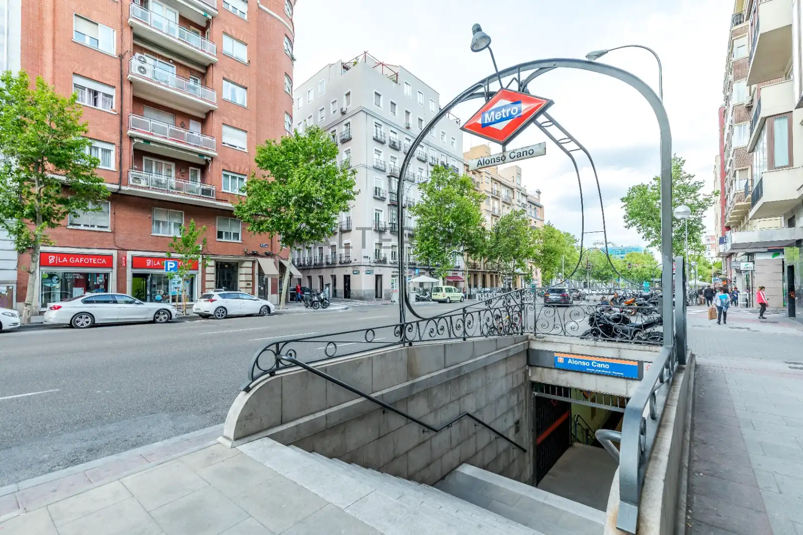 Exterior view of Flat for sale in Madrid  with Air Conditioner, Heating and Oven