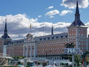Vista exterior de Pis en venda en  Madrid Capital amb Rentadora