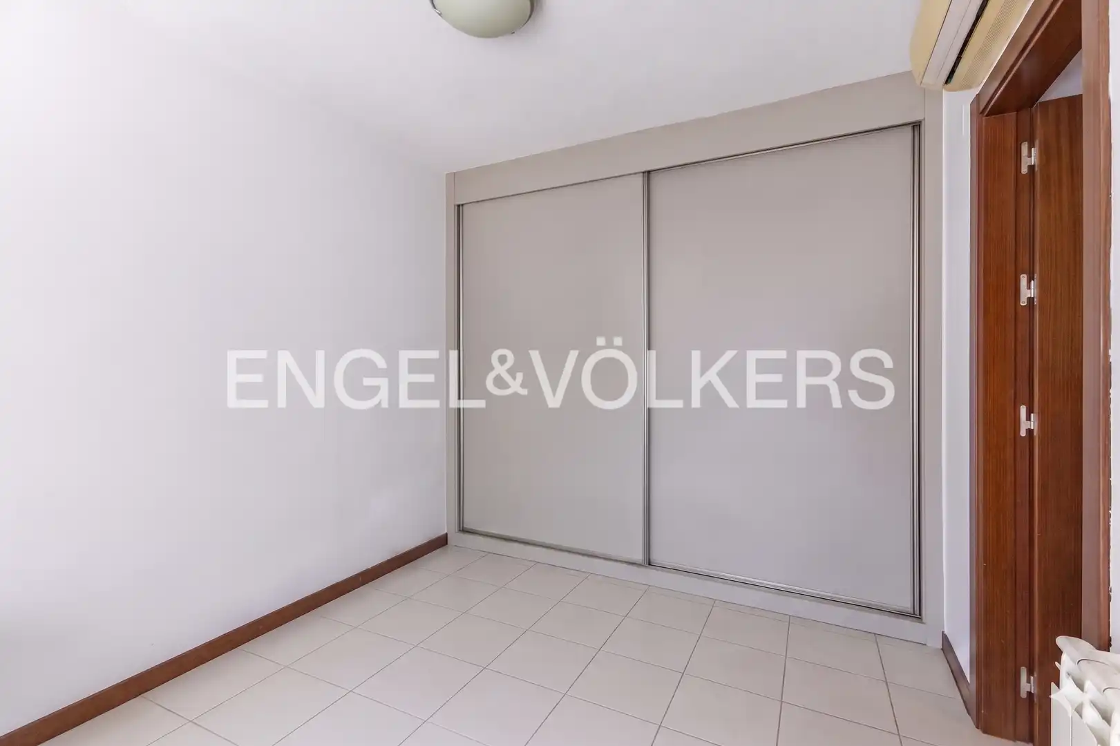 Lofts for sale in Madrid  with Air Conditioner, Heating and Swimming Pool