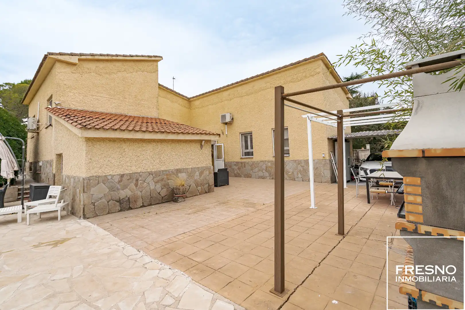 Terrassa de Casa o xalet en venda en Paracuellos de Jarama amb Aire condicionat, Calefacció i Jardí privat