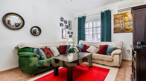 Foto 4 de Casa adosada en venda a Calle Rosalía de Castro, La Banda - Campo de Fútbol, Chiclana de la Frontera