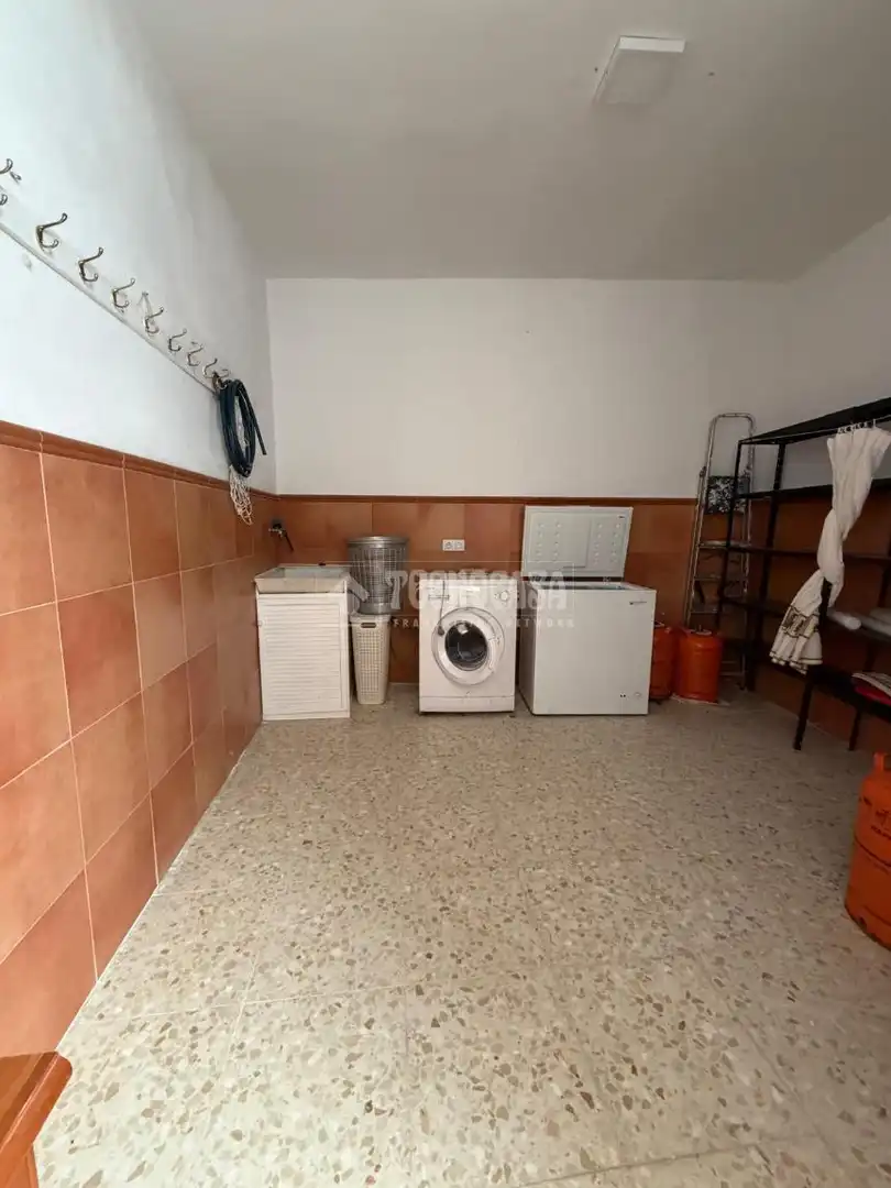 Casa o xalet en venda en El Coronil amb Aire condicionat, Calefacció i Balcó