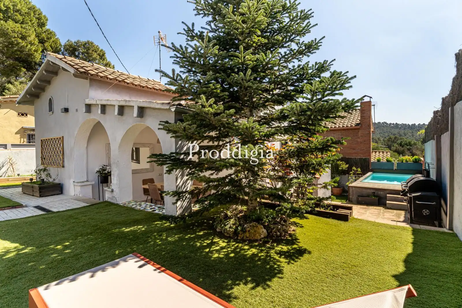 Außenansicht von Haus oder Chalet zur Miete in Sant Cugat del Vallès mit Heizung, Terrasse und Schwimmbad