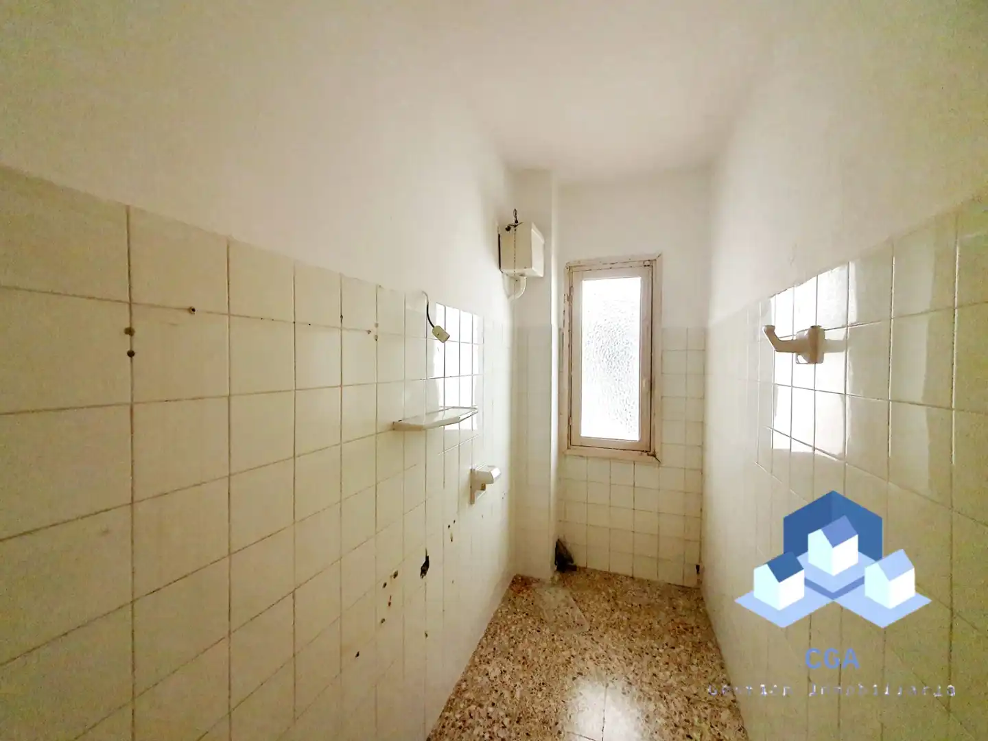 Baño de Piso en venta en Lorca con Calefacción y Balcón