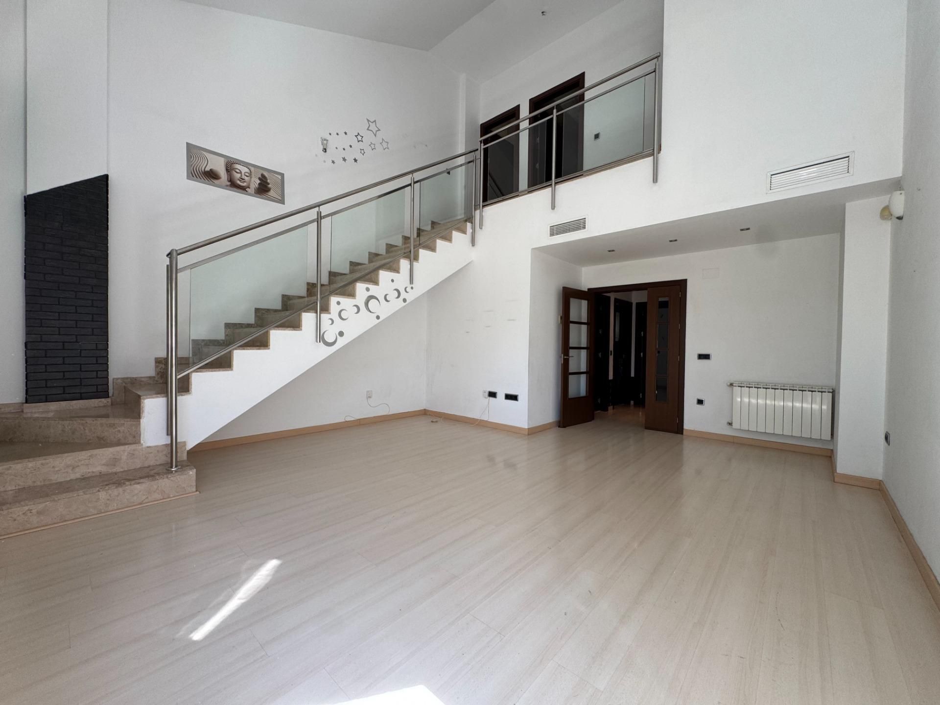 Duplex for sale in Badajoz Capital  with Air Conditioner, Heating and Terrace