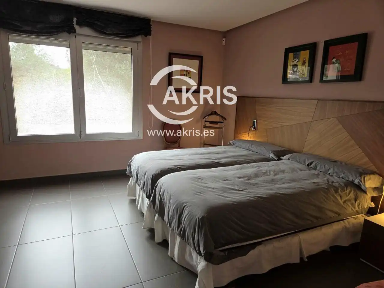 Houses for sale in Calle Monasterio Santa María la Real, Los Cigarrales-La Bastida