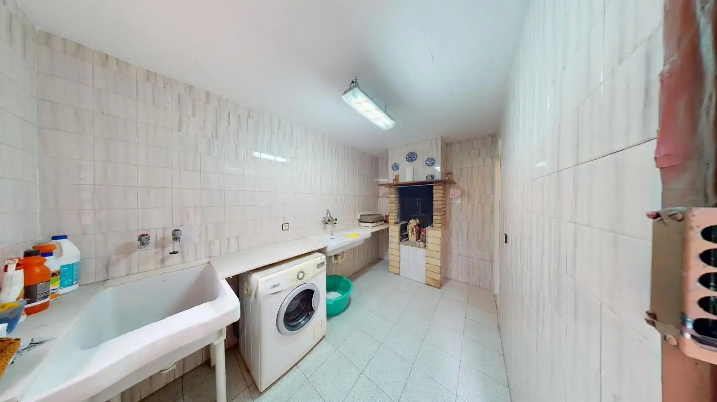 Cuina de Casa o xalet en venda en Viladecans amb Jardí privat i Terrassa