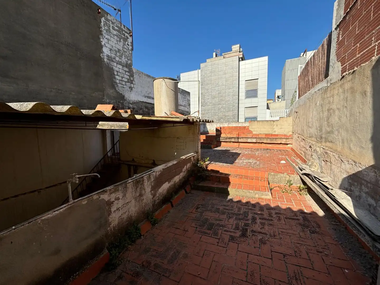 Vista exterior de Casa o xalet en venda en La Vall d'Uixó amb Terrassa
