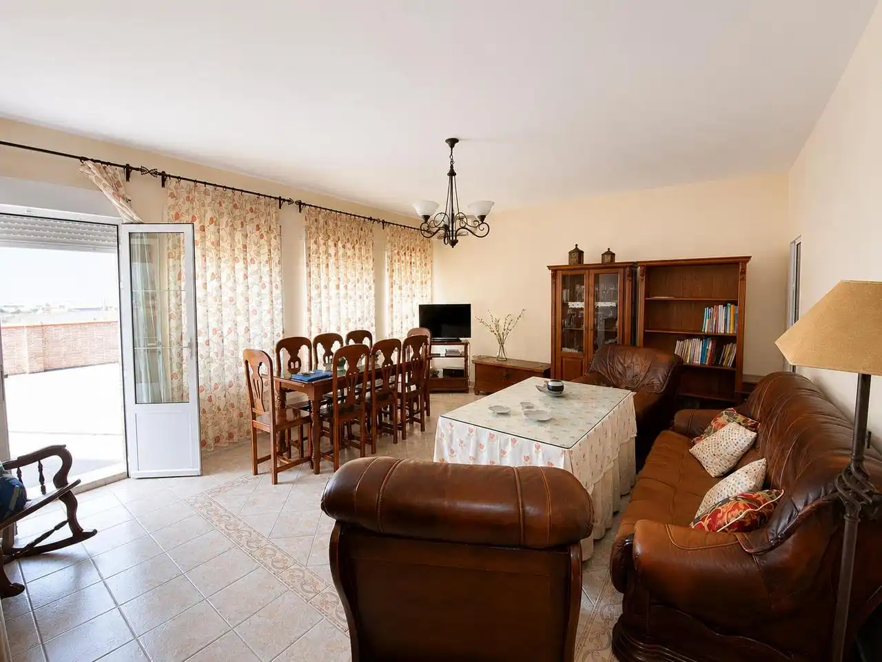House with pool for sale in La Garrovilla