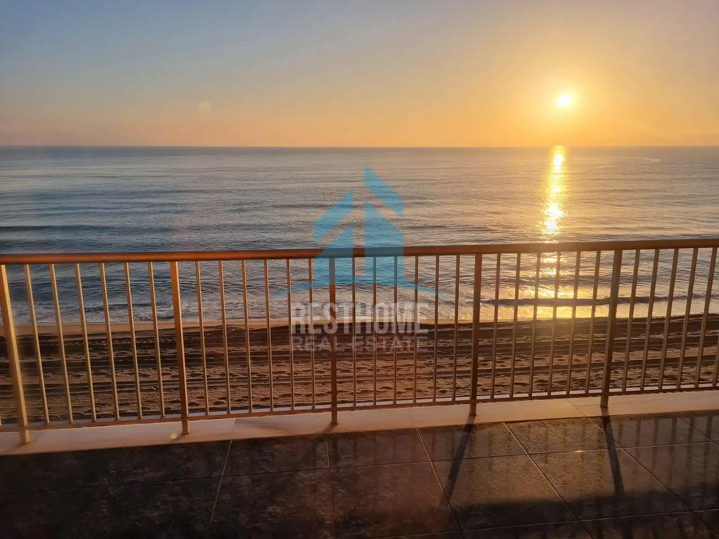 Piso con ascensor en venta en Tavernes de la Valldigna, imagen 2