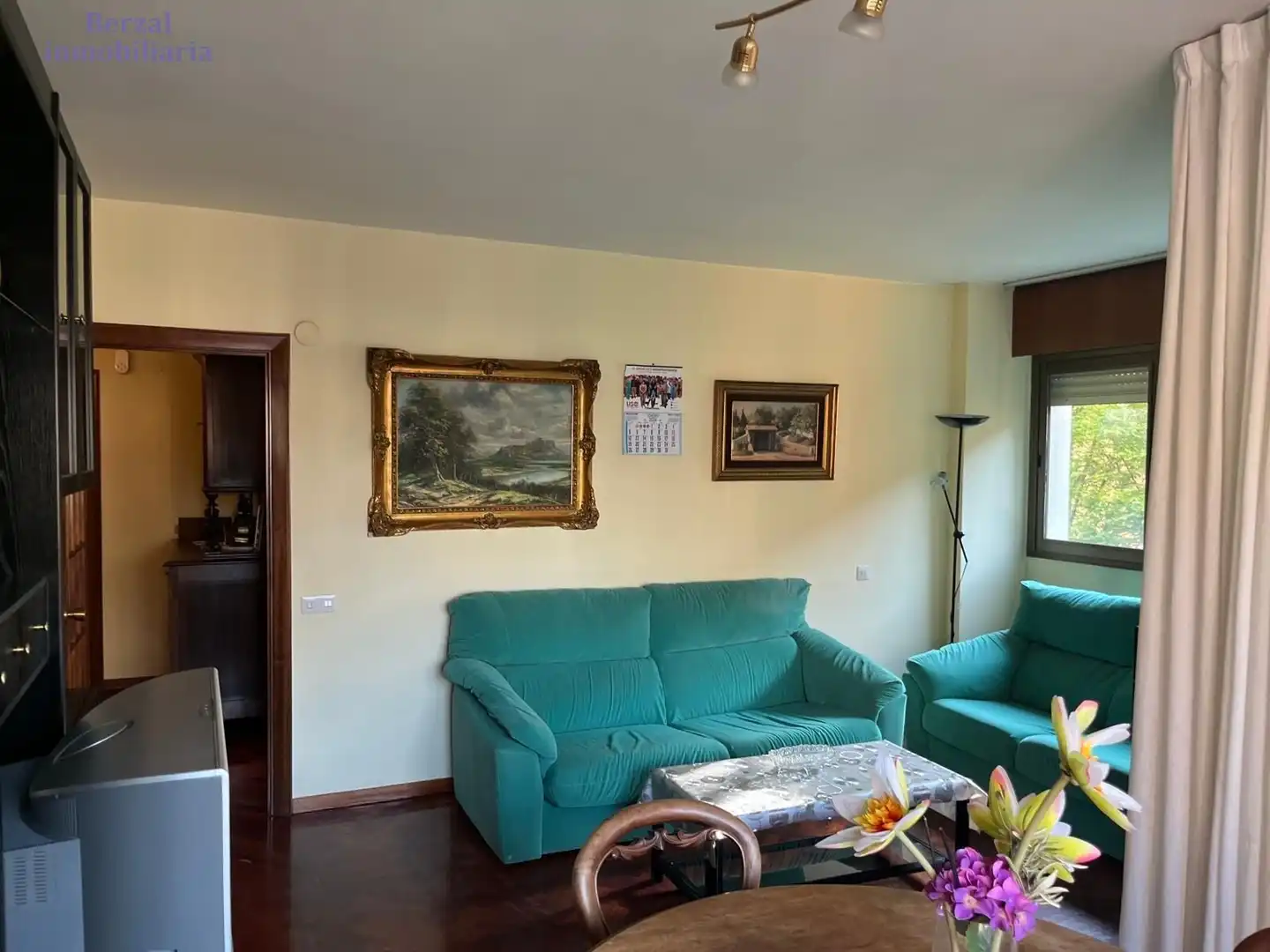 Sala d'estar de Pis en venda en  Logroño amb Calefacció, Terrassa i Traster