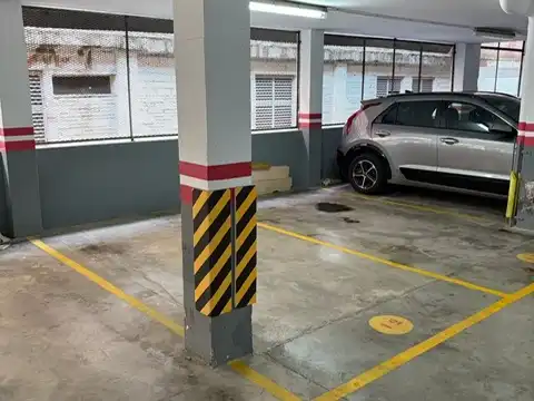 Einzelparkplatz zum Verkauf in Carrer Enric Granados 64, imagen 3