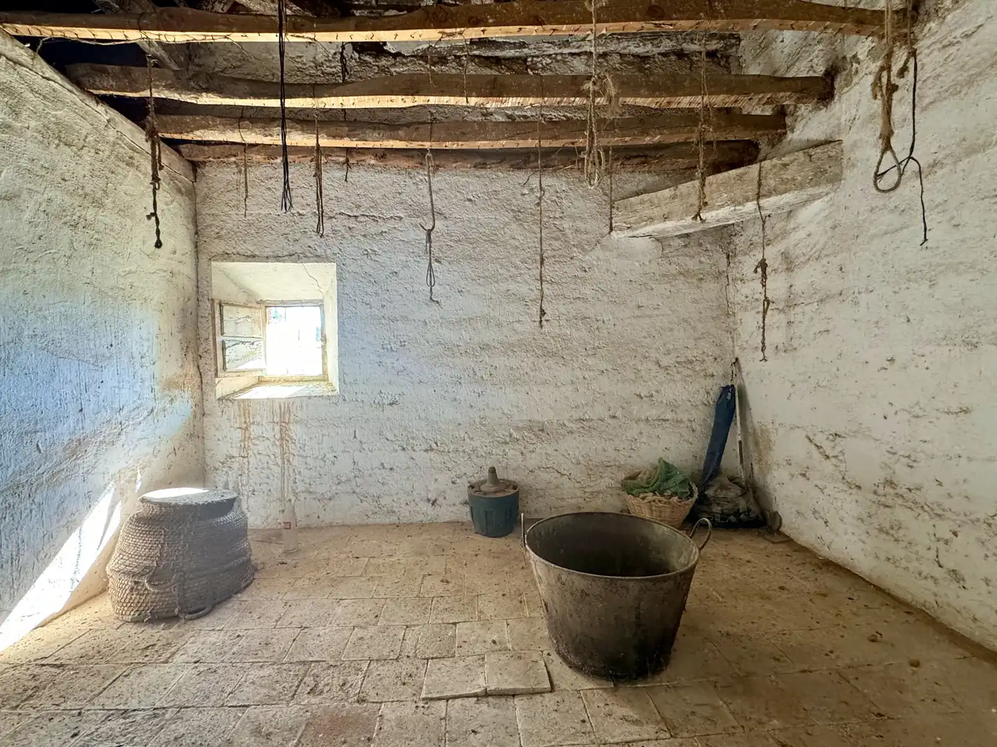 Casa adosada en venta en Pozorrubielos de la Mancha con Calefacción, Trastero y Amueblado