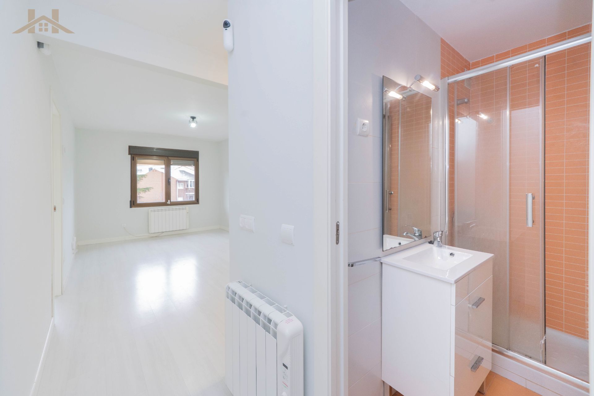 Bathroom of Attic for sale in El Escorial  with Terrace, Oven and Microwave