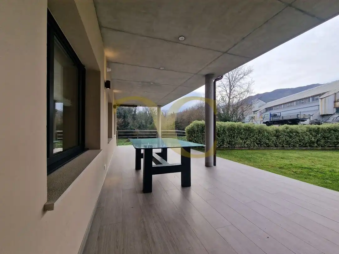 Terrassa de Casa o xalet en venda en Llanes amb Calefacció, Jardí privat i Terrassa