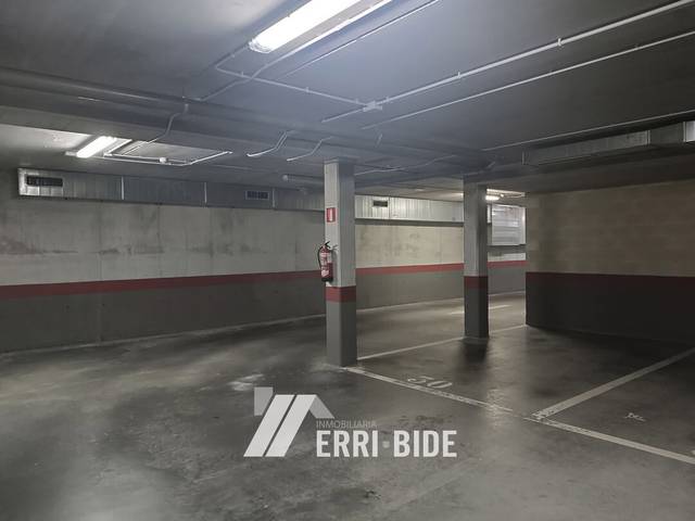 Garaje en Venta en Bakio