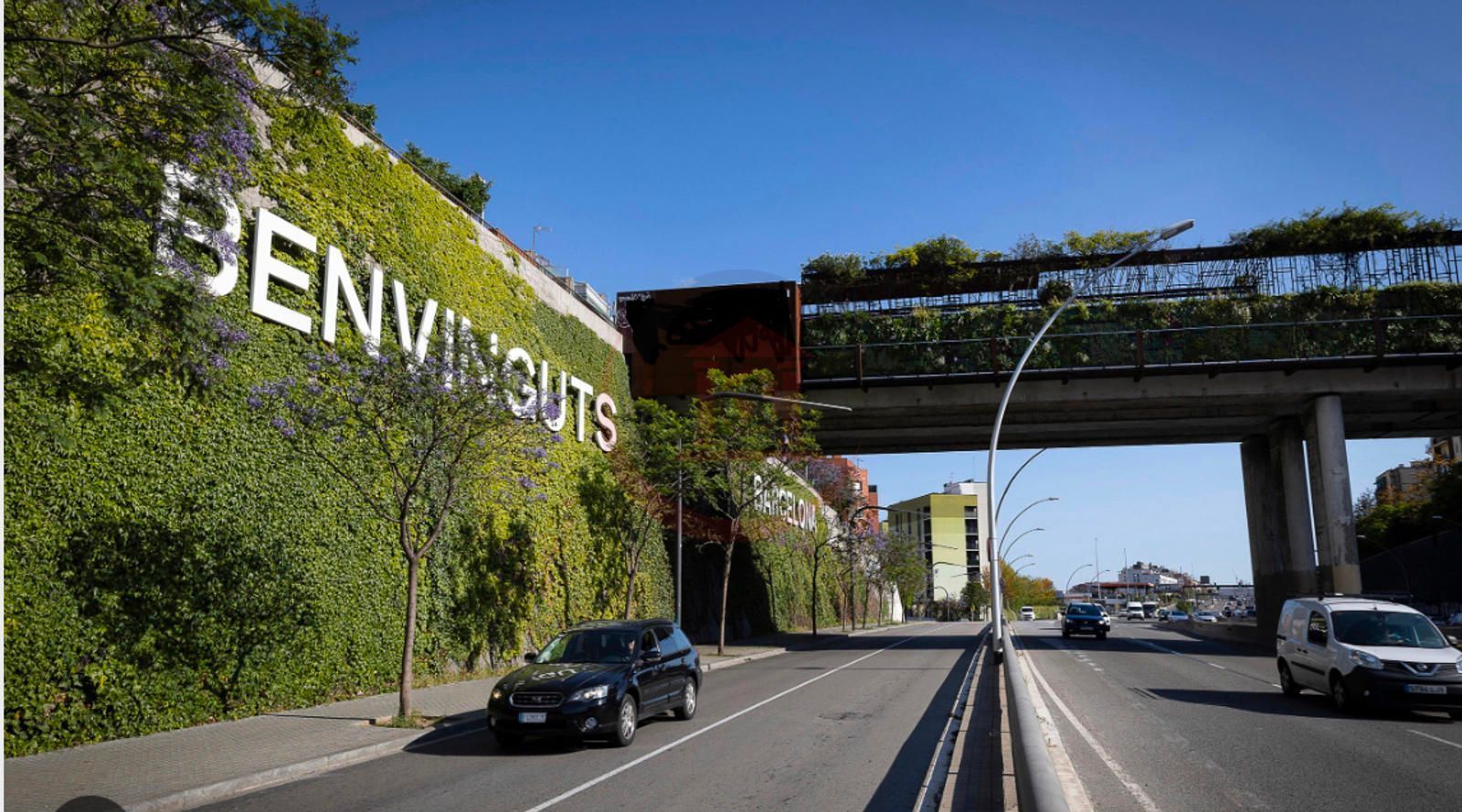 Exterior view of Industrial buildings for sale in  Barcelona Capital