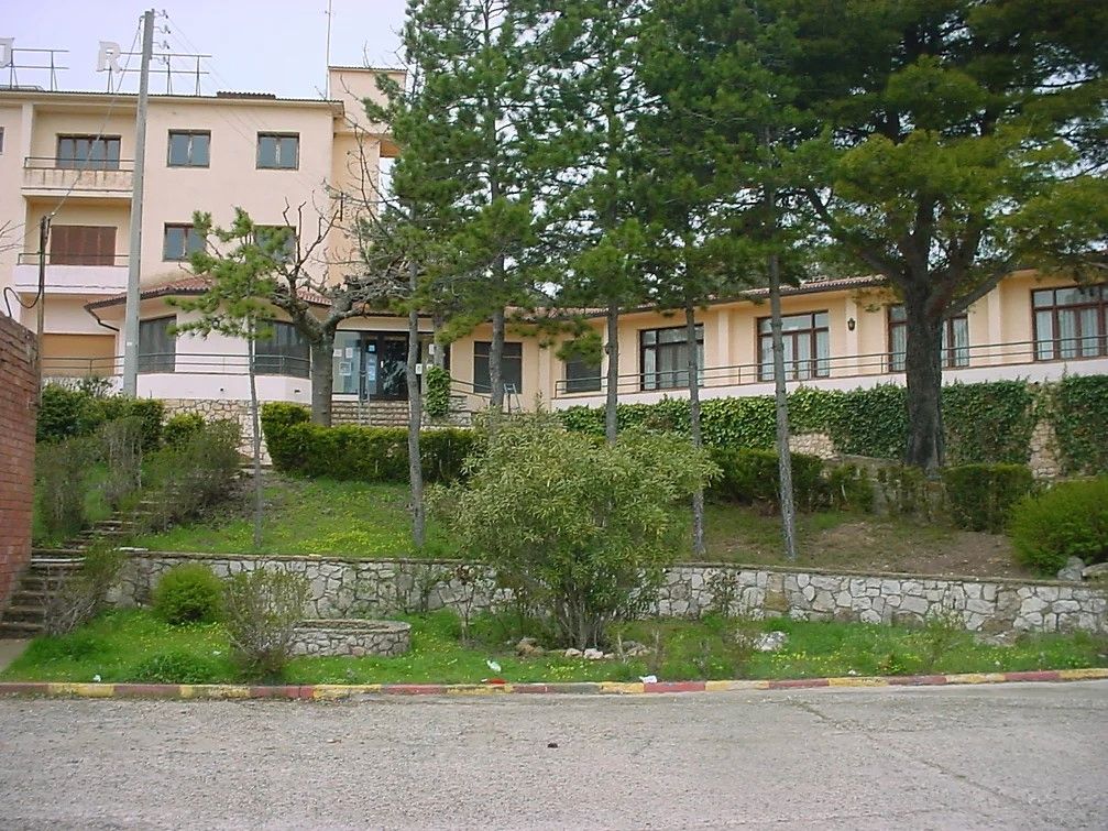Vista exterior de Edifici en venda en Àger amb Piscina comunitària