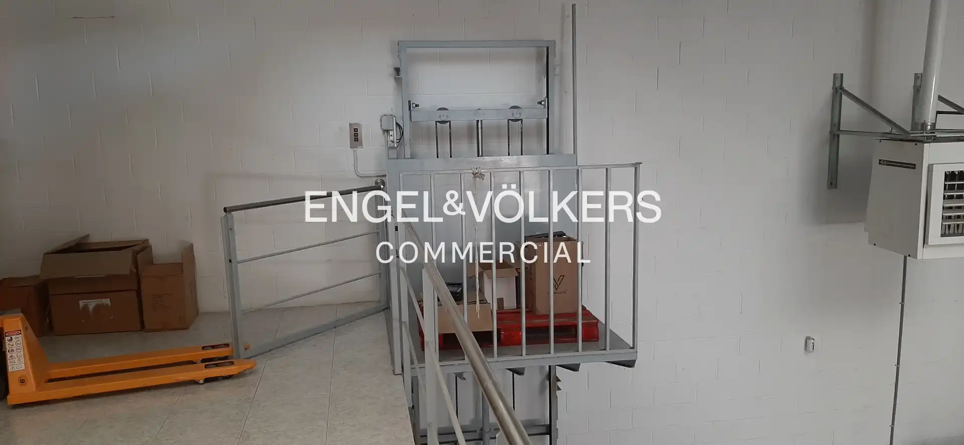 Business premises for sale in Poble, imagen 8
