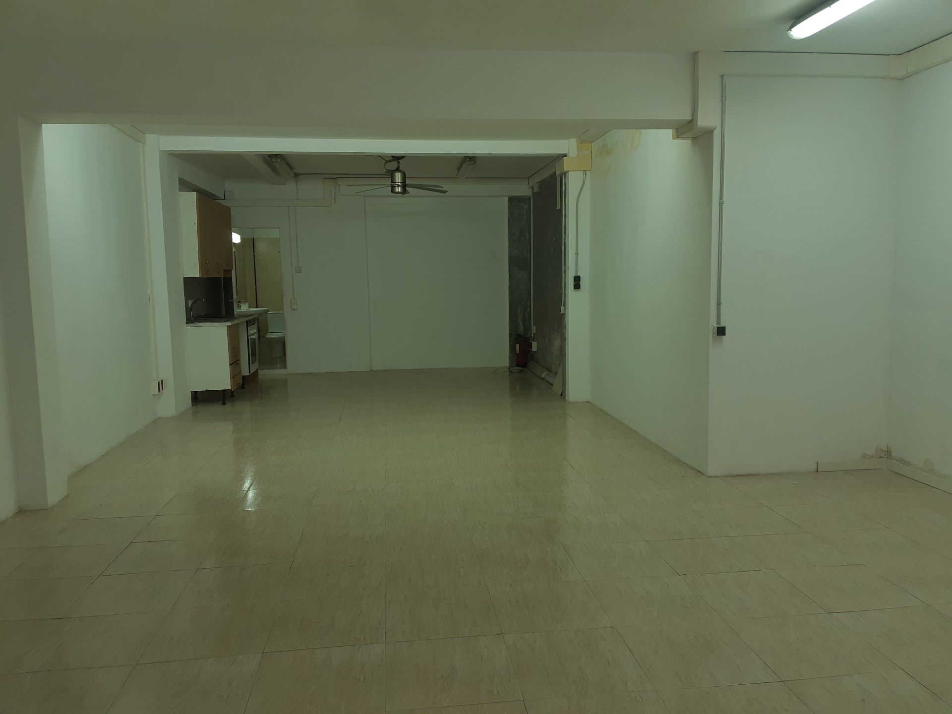 Premises for sale in  Barcelona Capital