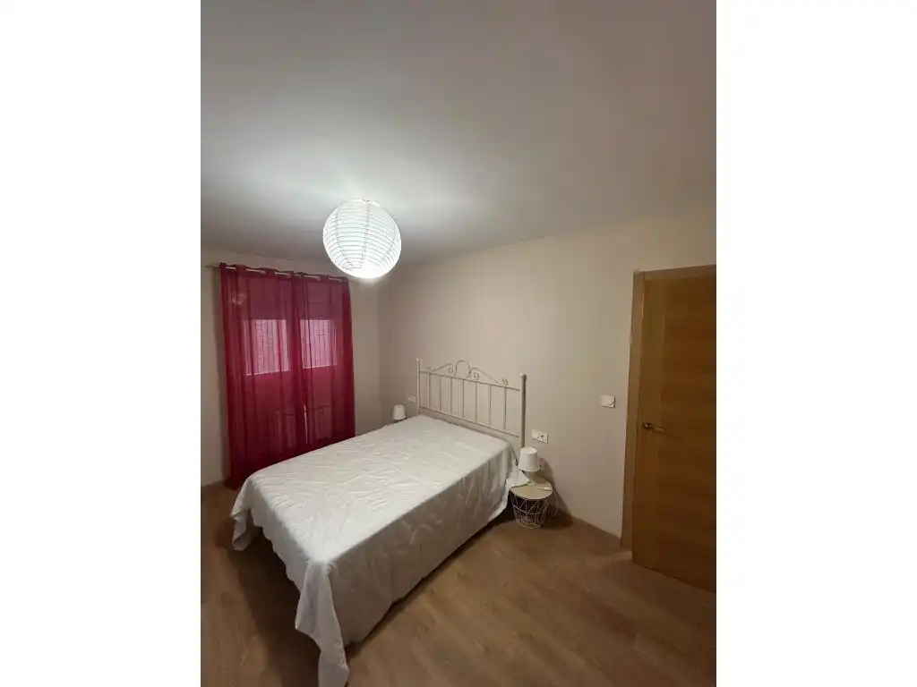 Dormitori de Apartament en venda en Puertollano