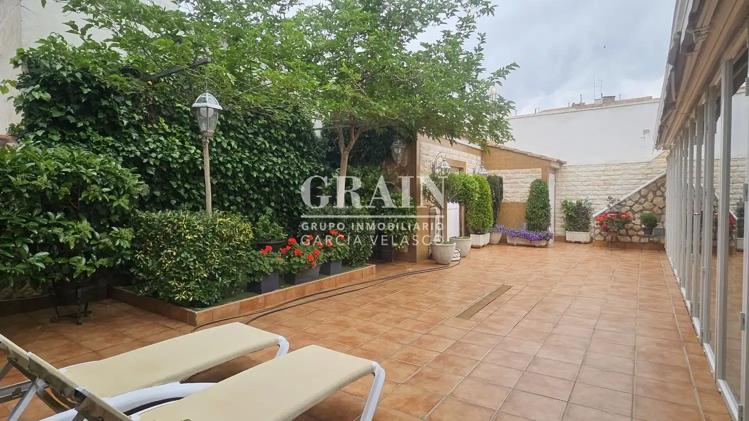 Jardí de Casa adosada en venda en Albacete amb Aire condicionat, Calefacció i Jardí privat